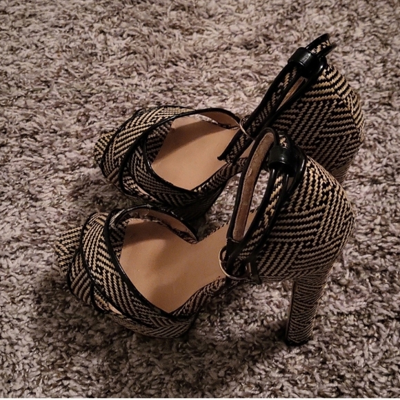 Steve Madden Heels - Picture 2 of 5